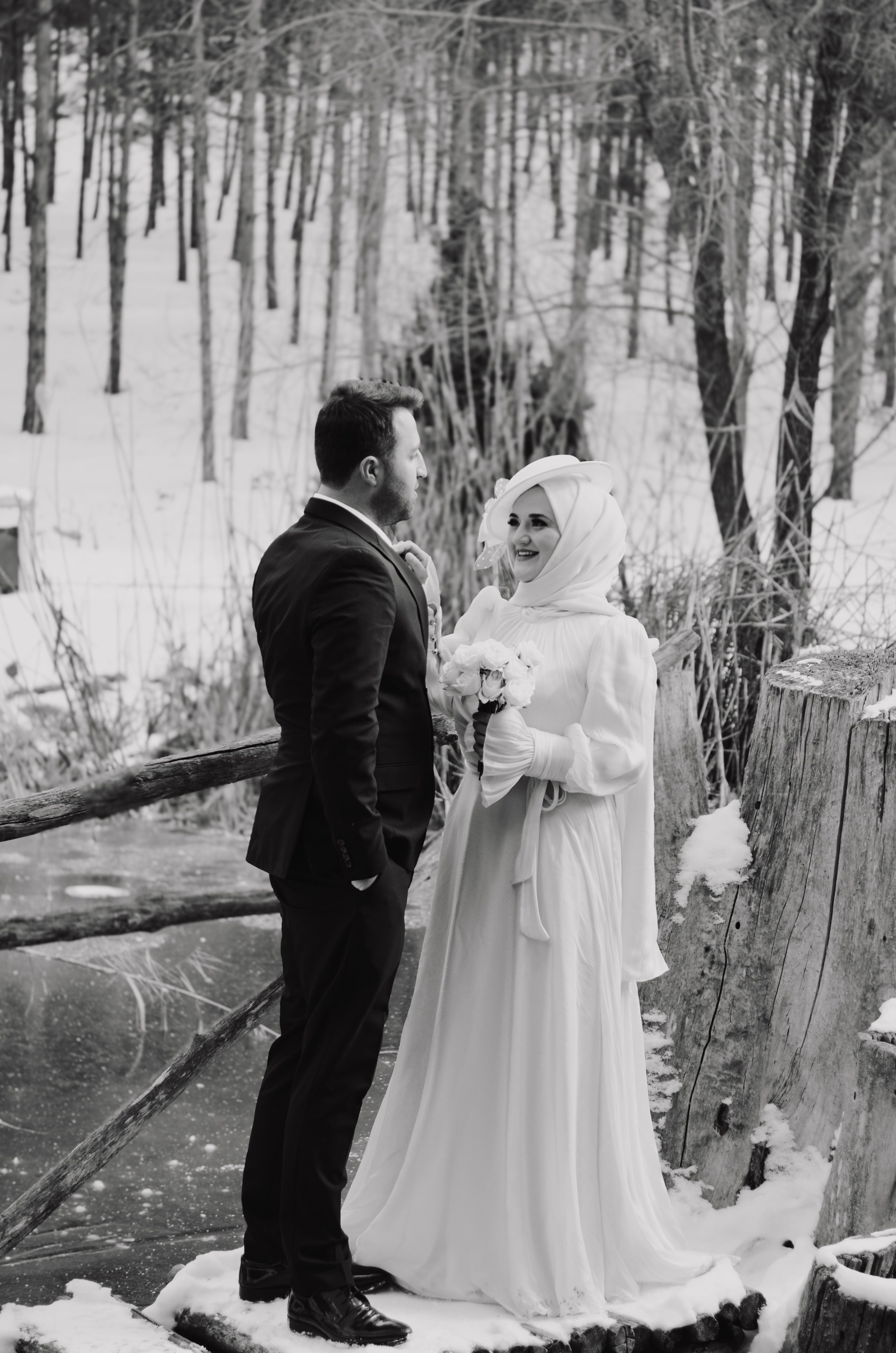 Romantic Winter Wedding in Snowy Forest