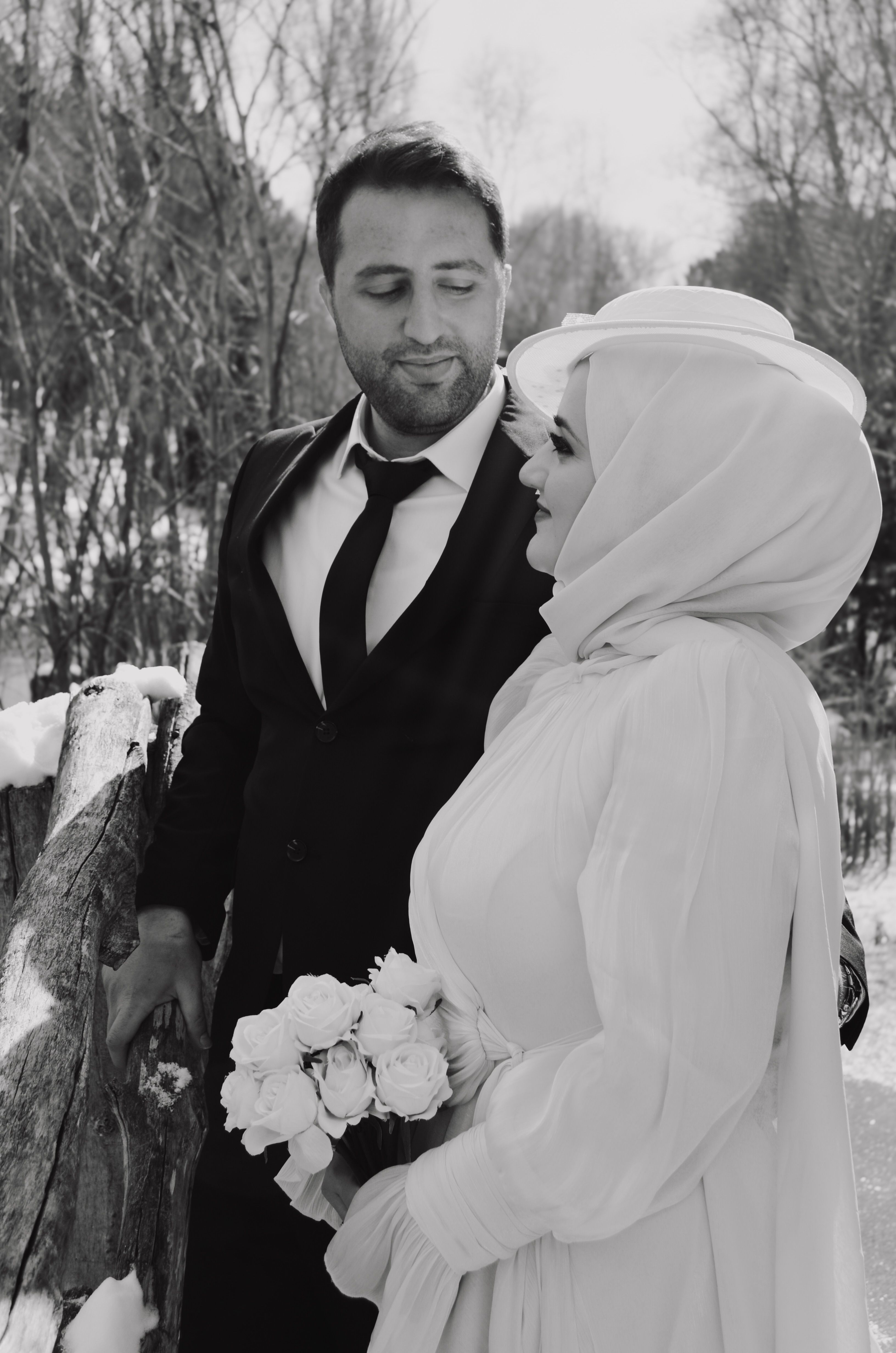 Elegant Winter Wedding Couple in Black and White