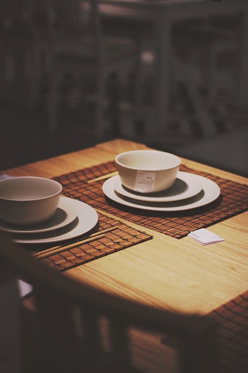 คลังภาพถ่ายฟรี ของ ของบนโต๊ะอาหาร, ถ้วยชาม, เครื่องลายคราม