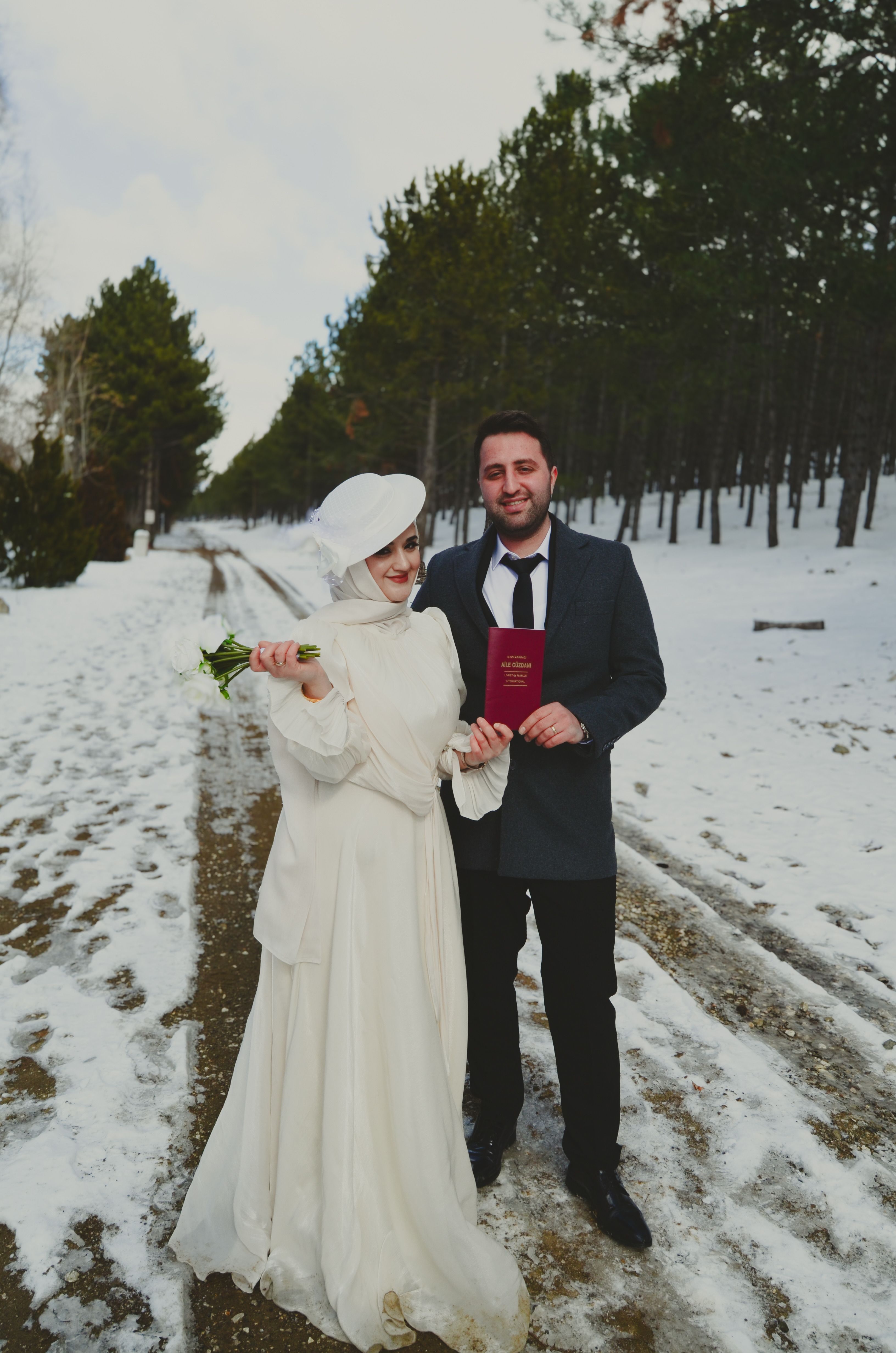 Civil Wedding Dress Winter Photos, Download The BEST Free Civil Wedding  Dress Winter Stock Photos & HD Images