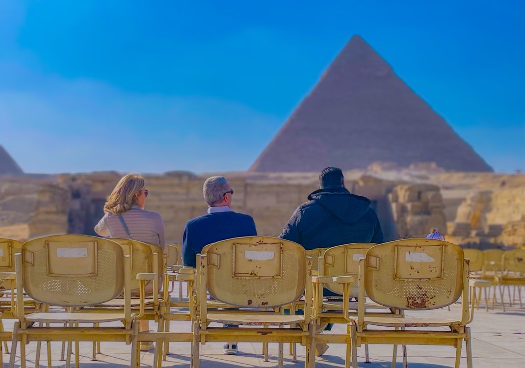 Tourists Relaxing by the Great Pyramid of Giza · Free Stock Photo