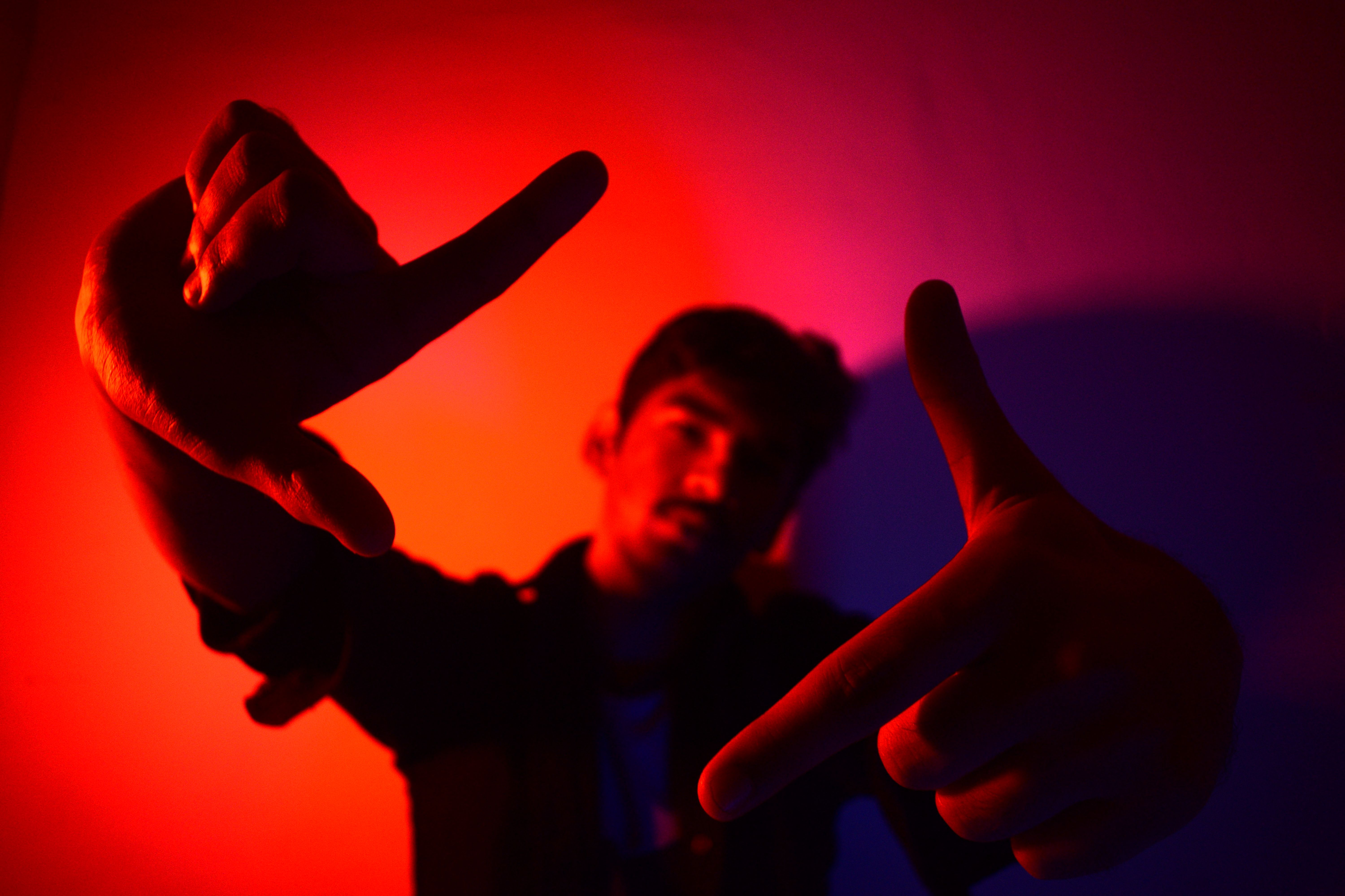 How Rap Reviews Shape Music Discovery in the Streaming Era — Photo by Nandakumar R on Pexels