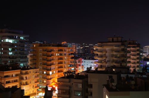 Fotobanka s bezplatnými fotkami na tému mestská noc