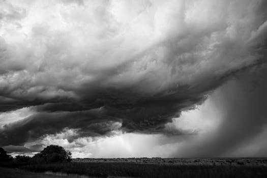 Black and white photo of towering storm clouds over Mar del Plata, Argentina.
