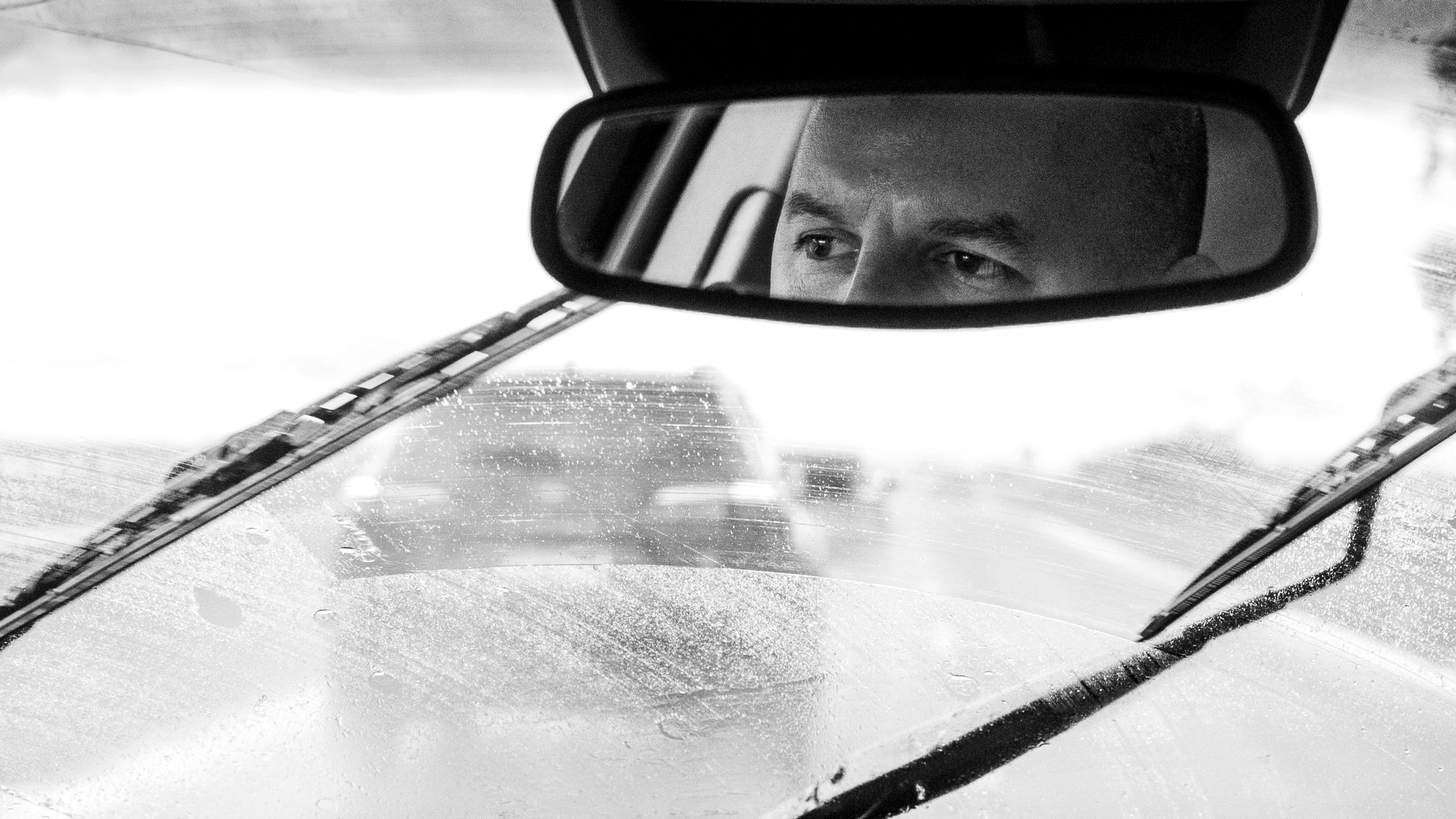 Agent ICE strieľal na auto po tom, čo ho zrazilo pri úteku podozrivého v New Jersey