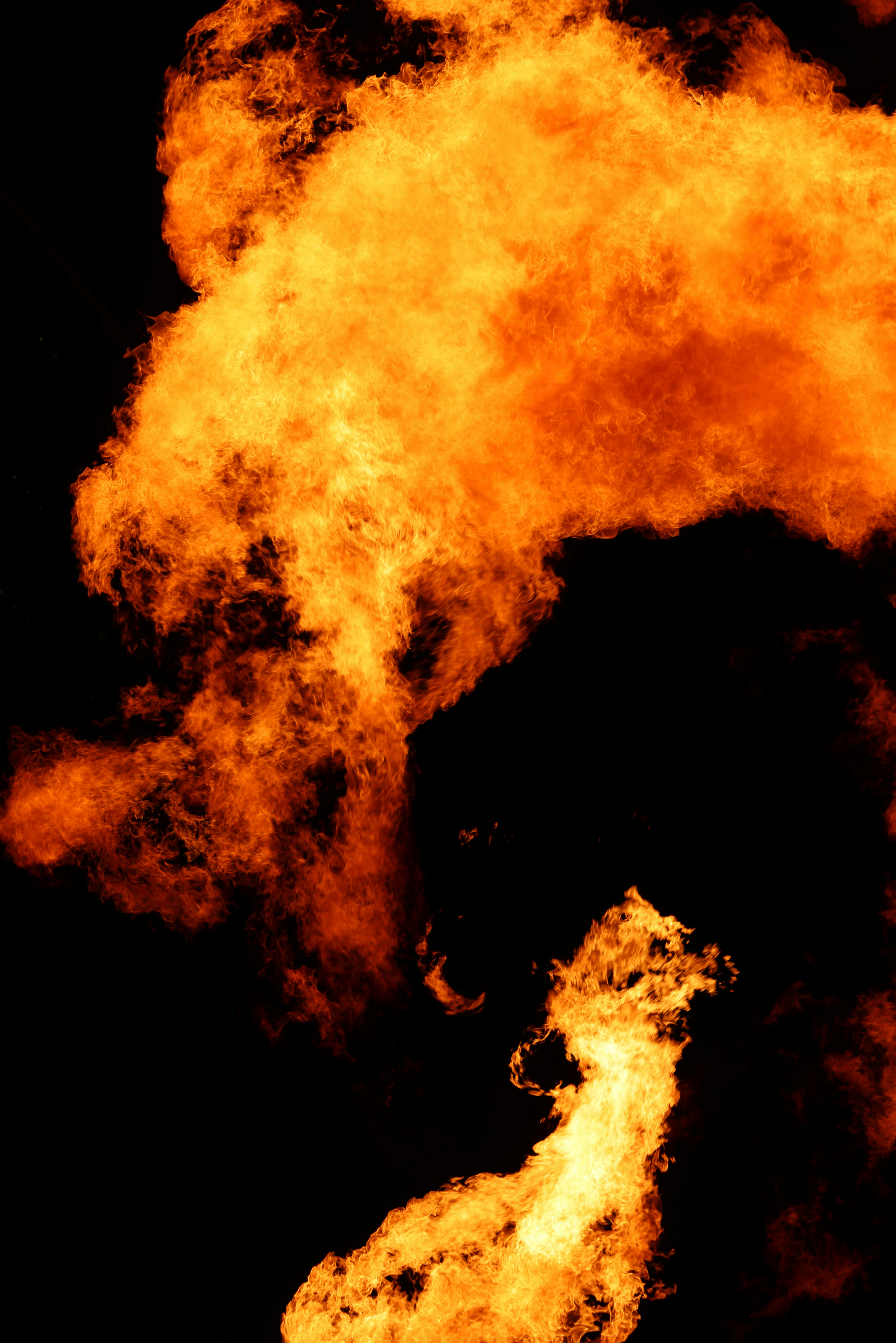 Dramatic Flames Against Dark Background · Free Stock Photo