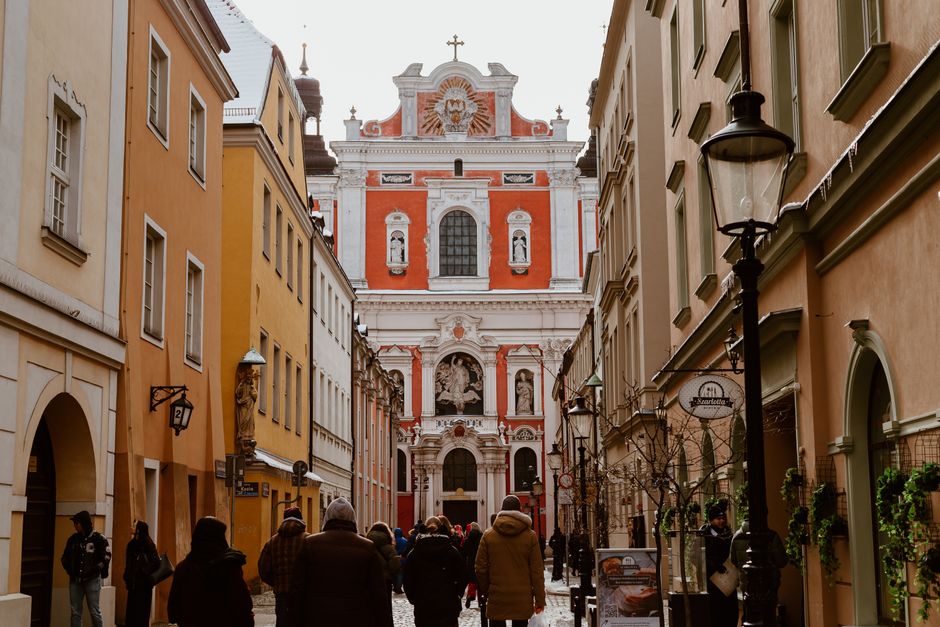 https://images.pexels.com/photos/30967258/pexels-photo-30967258.jpeg?auto=compress&cs=tinysrgb&h=650&w=940