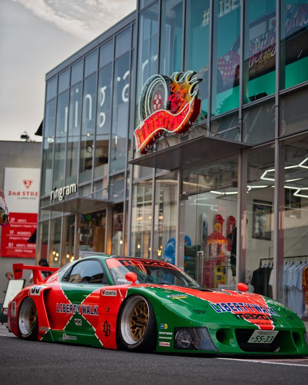 Custom Mazda RX-7 at Tokyo Car Show · Free Stock Photo