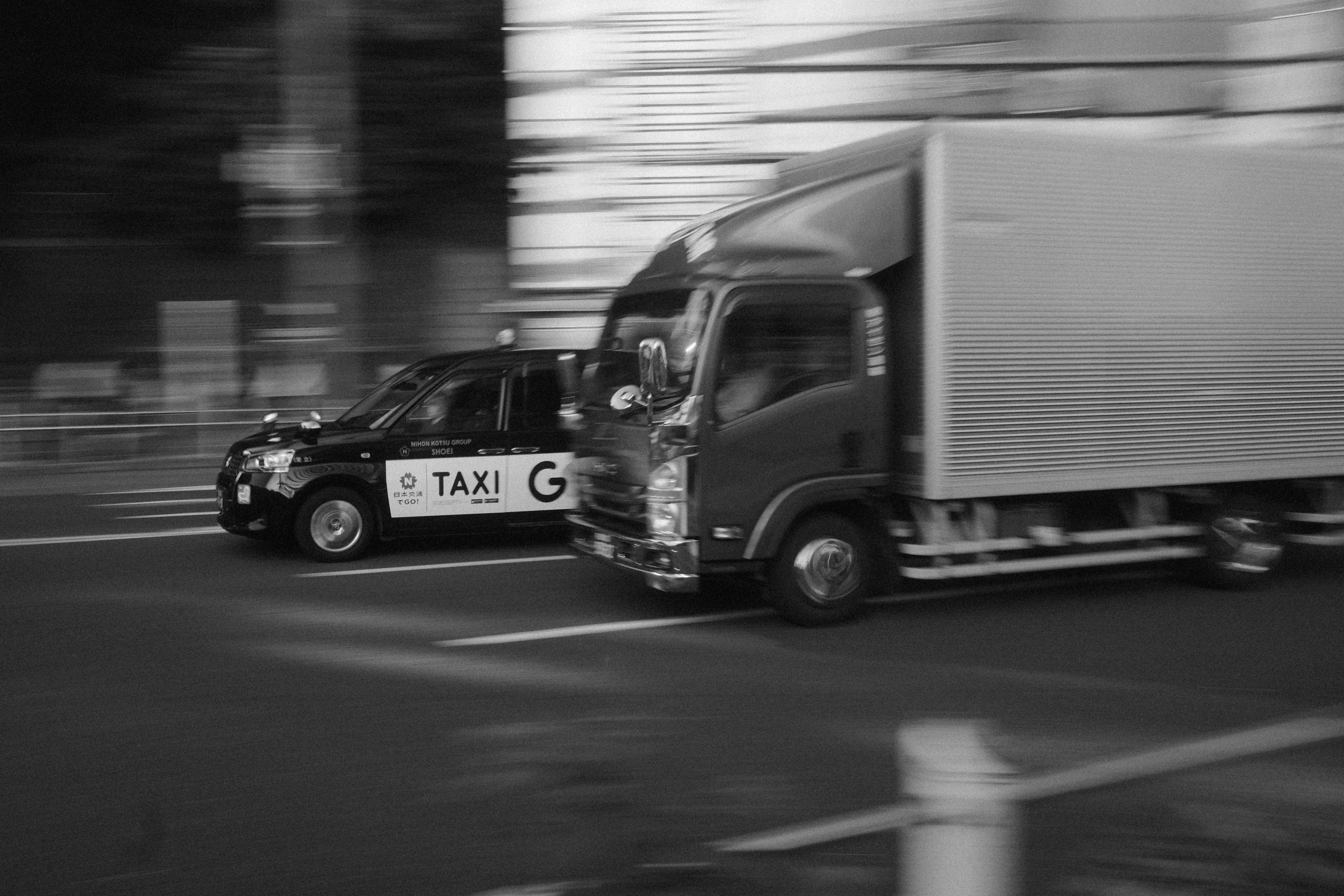 Bodedern — man and van team loading a removal van
