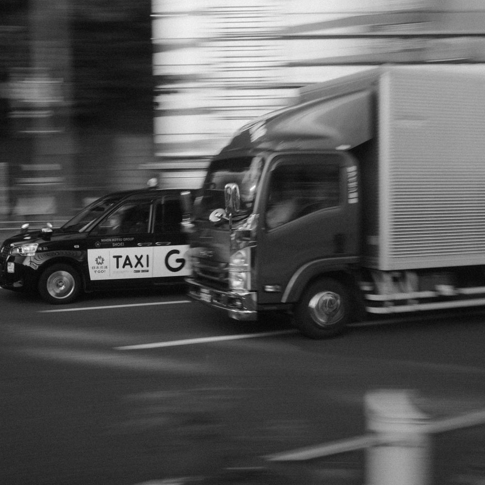 Bodedern — man and van team loading a removal van
