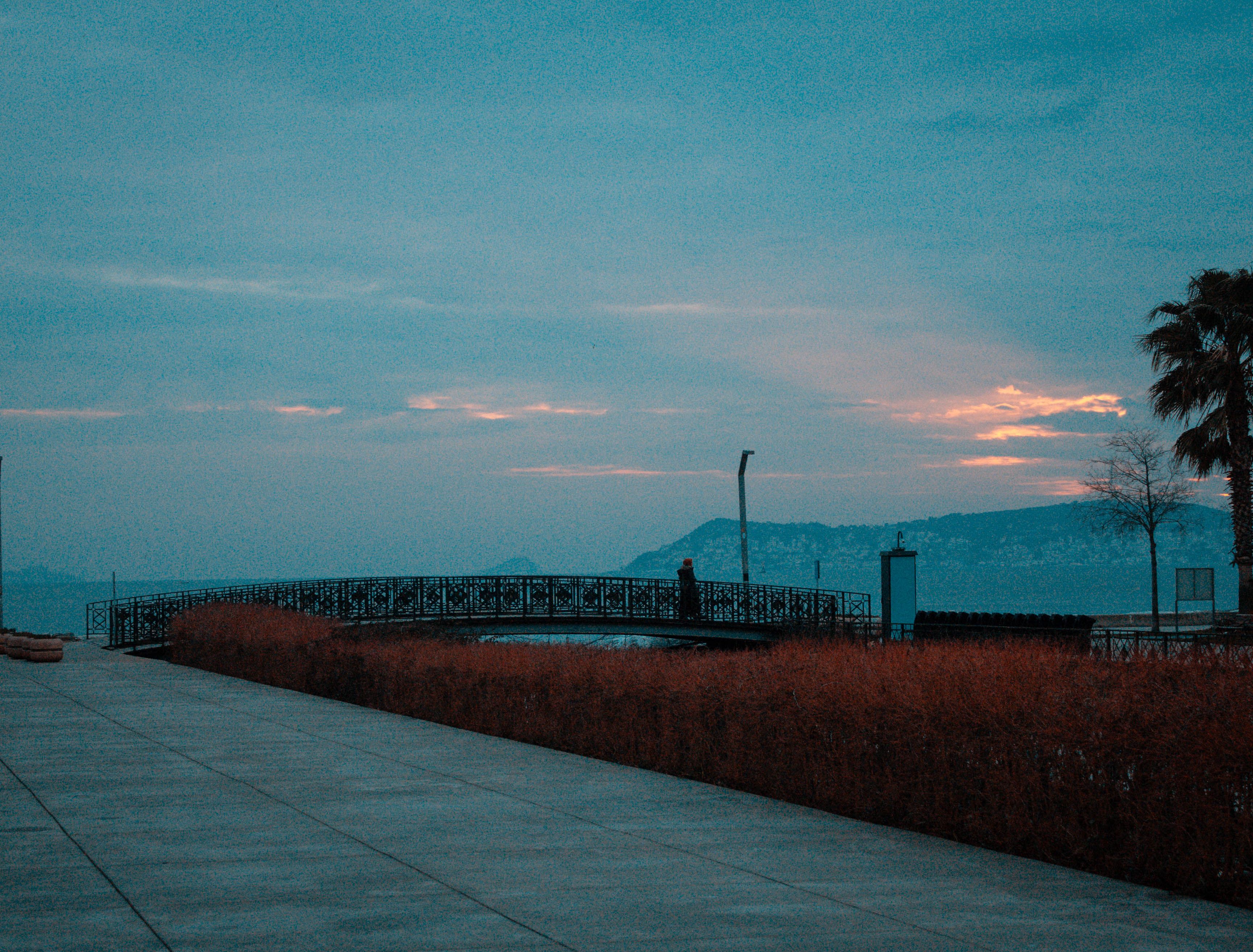 Scenic Walkway during Twilight in Istanbul · Free Stock Photo