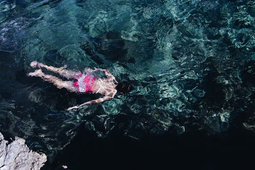 Ingyenes stockfotó az emberek víz alatti úszás, búvárkodás, Férfi témában
