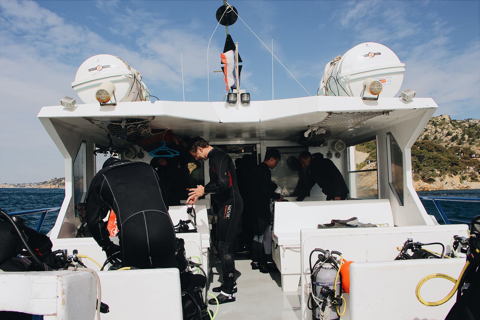 The 2026 Dive Center Execution Stack: AI Reception, CRM, and Follow-Up That Fill the Calendar