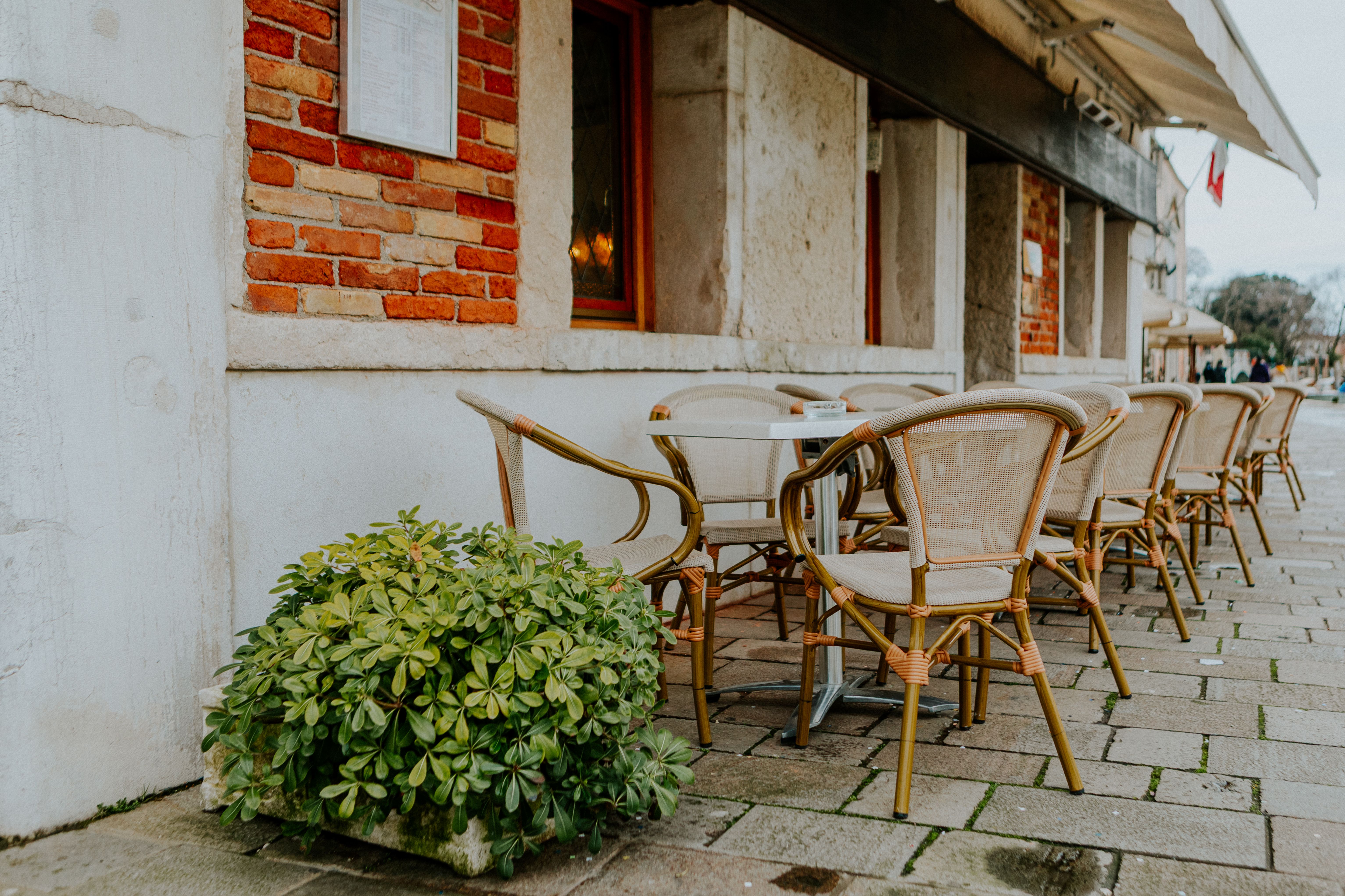 Café interior and ambiance