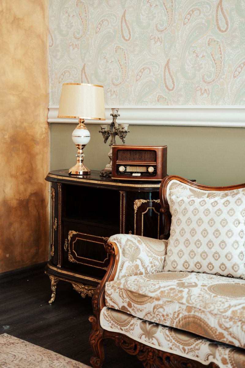 Warm Wood Tones and Natural Materials