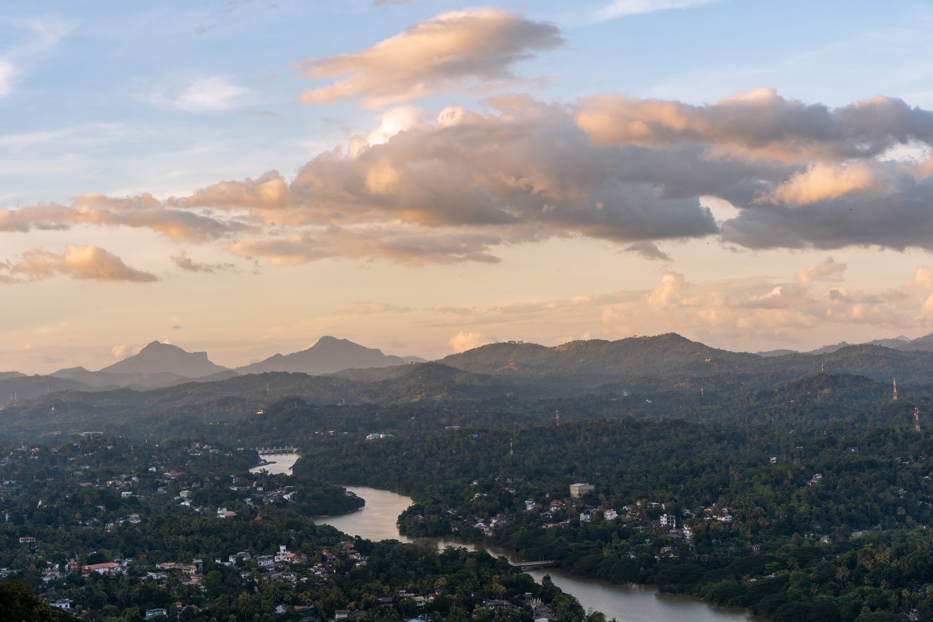 Kurunegala for Solo Travellers: Safety and Practical Tips