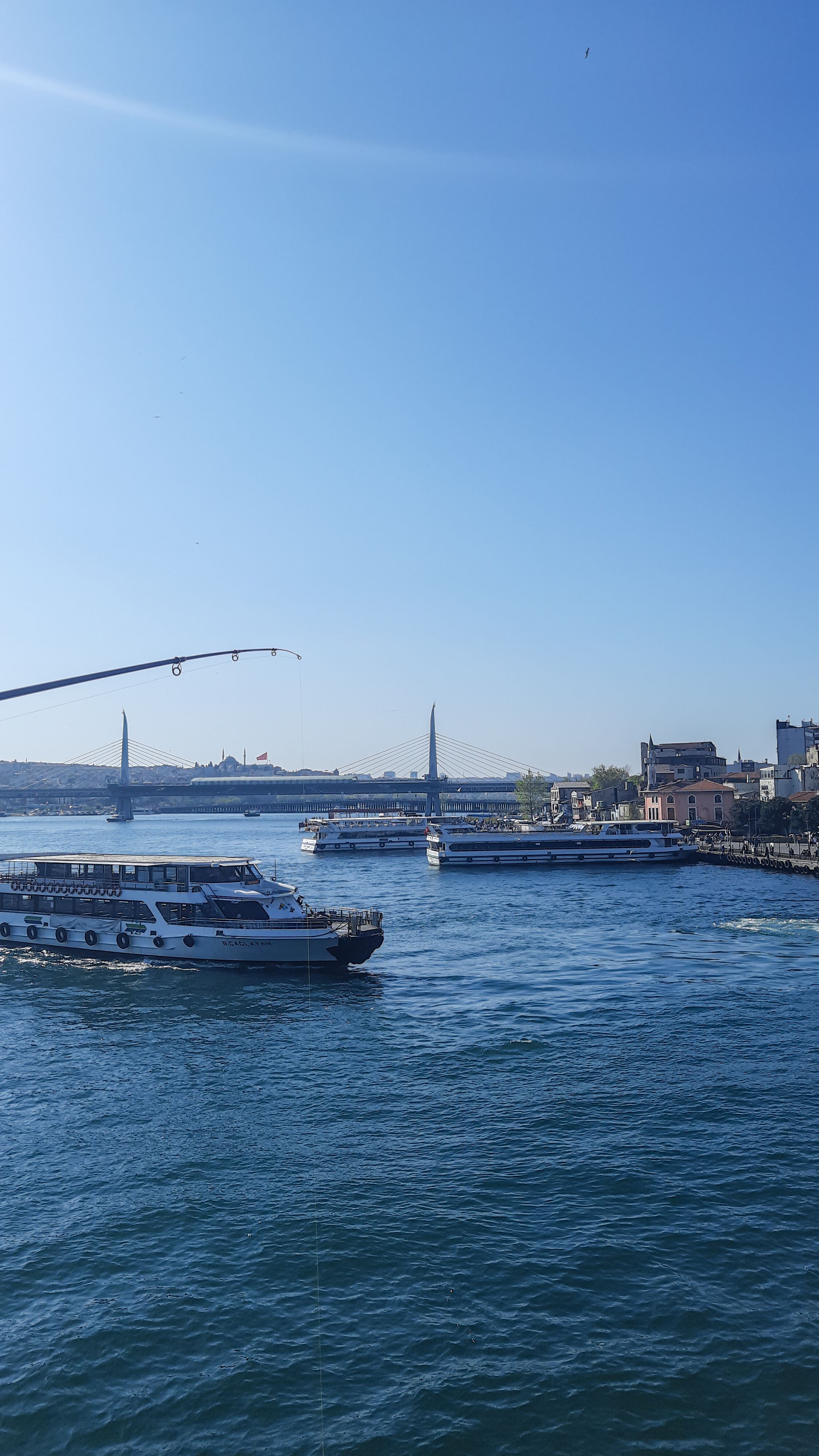 Bosphorus Strait with Boats in Istanbul · Free Stock Photo