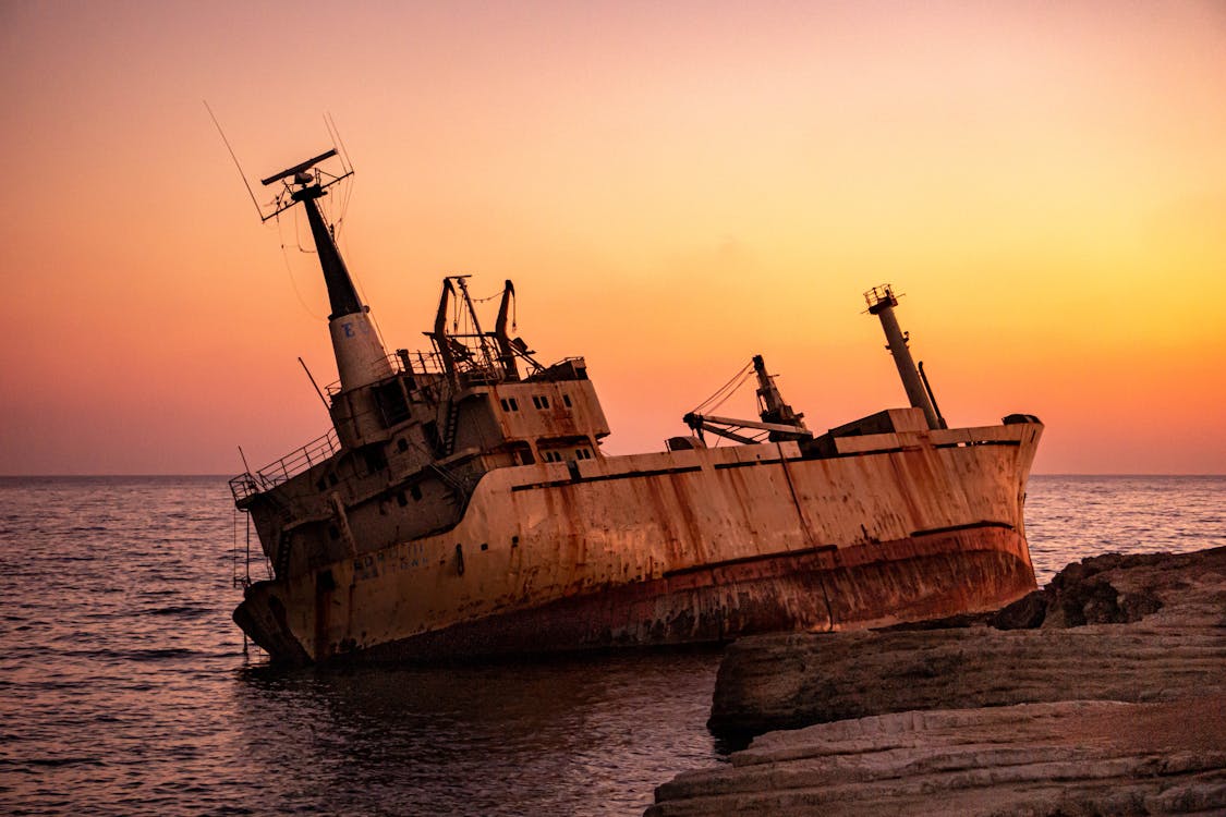 batık gemi, deniz, deniz aracı içeren Ücretsiz stok fotoğraf