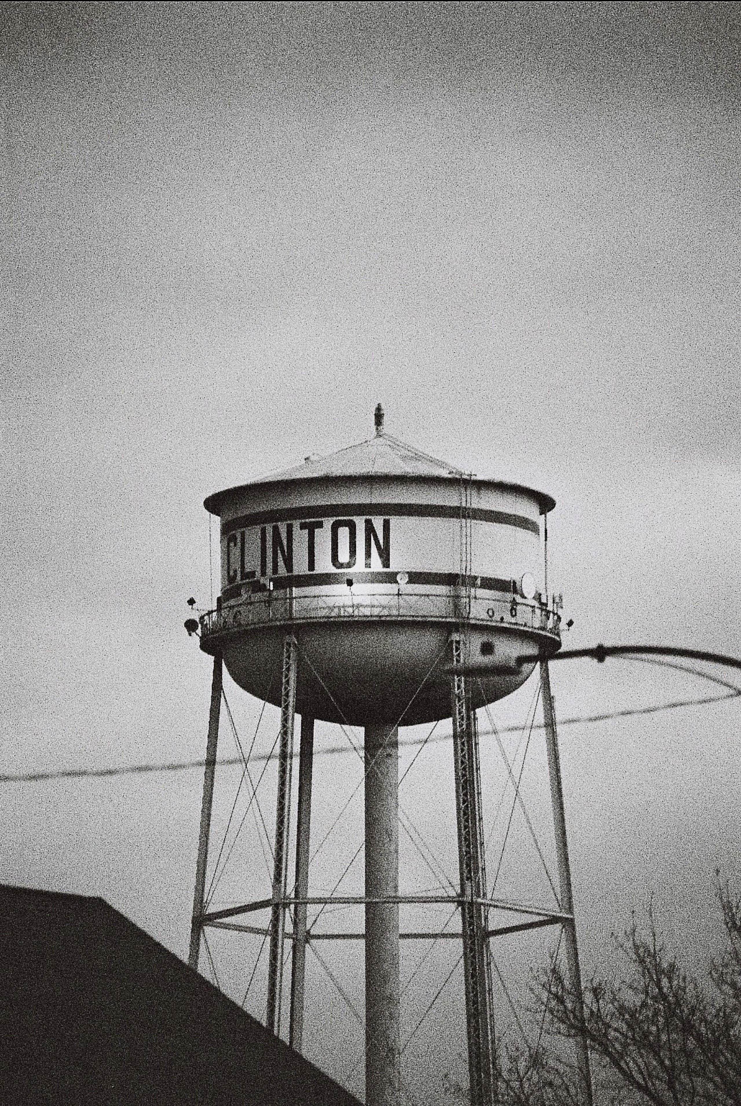 Black and White Clinton Water Tower in Illinois · Free Stock Photo