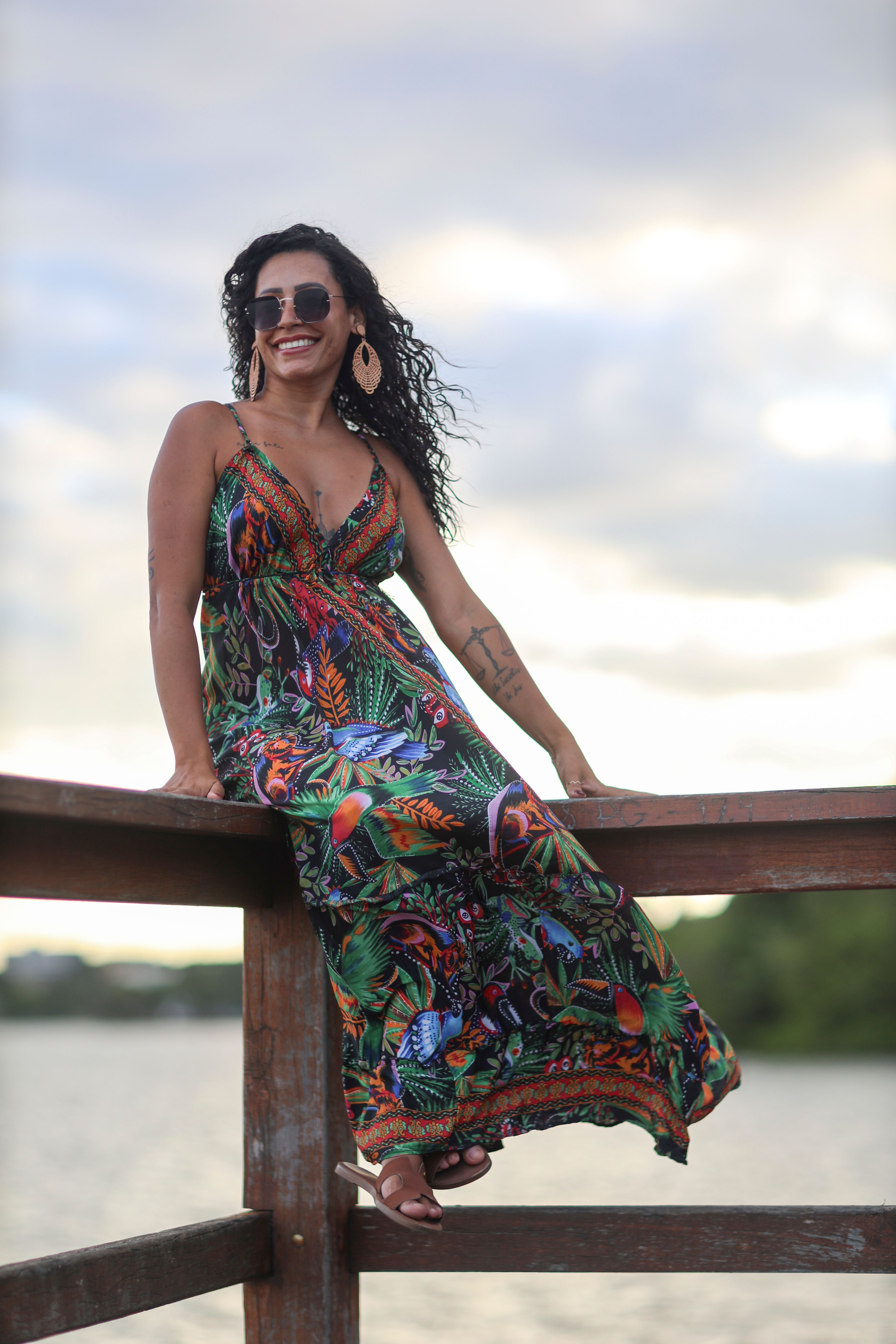 black slim fit maxi dress Rosebud Black Maxi Dress - US 10
