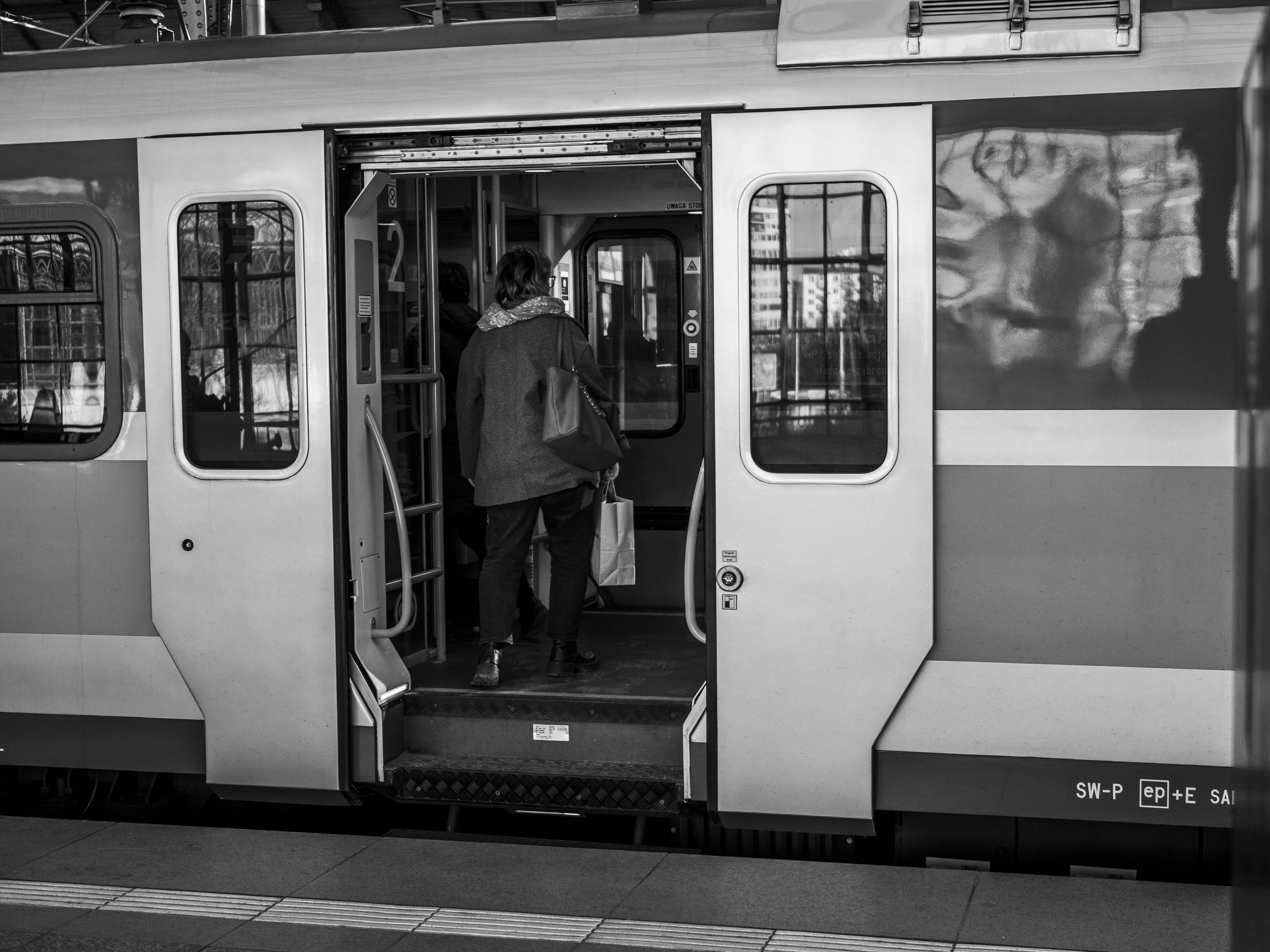 People Getting Of Train Photos, Download The BEST Free People Getting ...