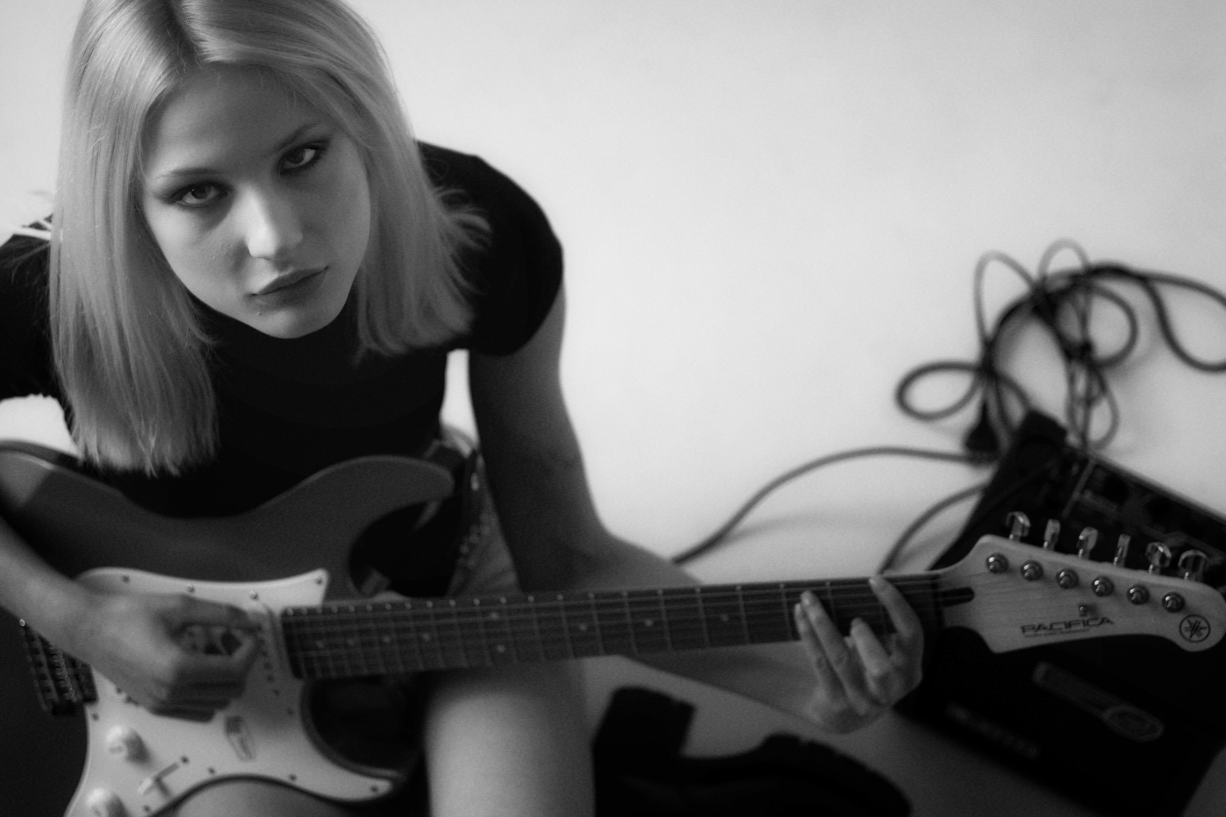Wolf Alice cover Nirvana at emotional homecoming show
