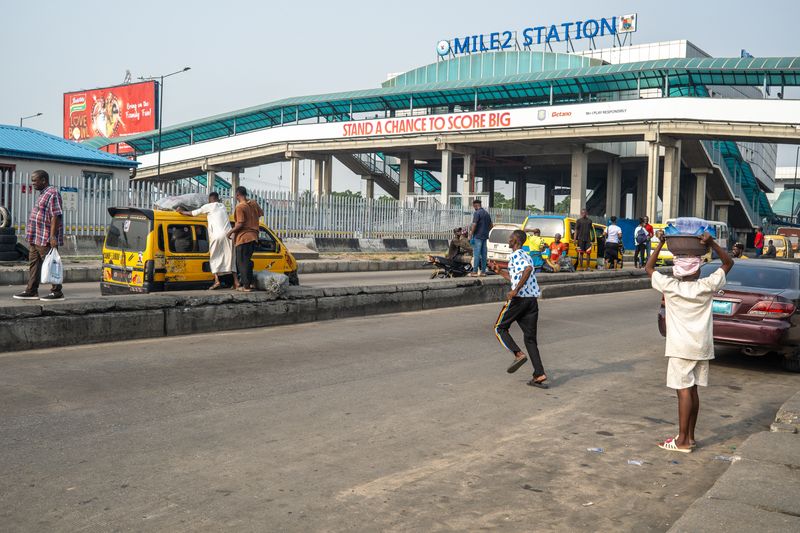 Busy street scene in Lagos, Nigeria — the recipient's side of a UK-to-Nigeria payment
