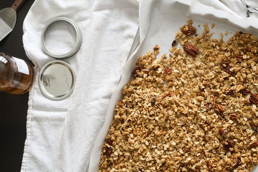Maple Pecan Maple Pecan Whole Cacao Granola
