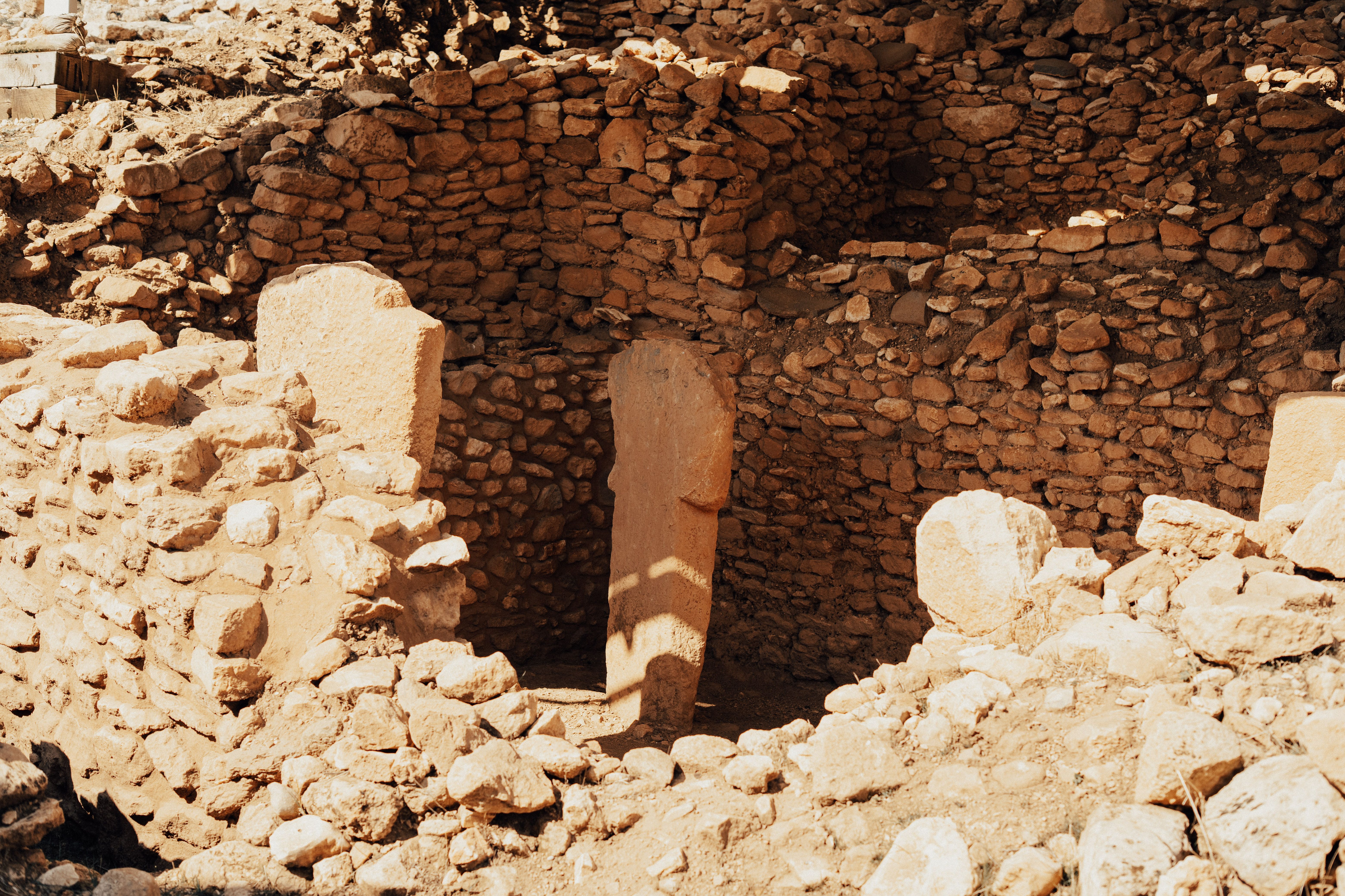Explore the prehistoric stone structures of Göbeklitepe, a UNESCO site in Şanlıurfa, Turkey.