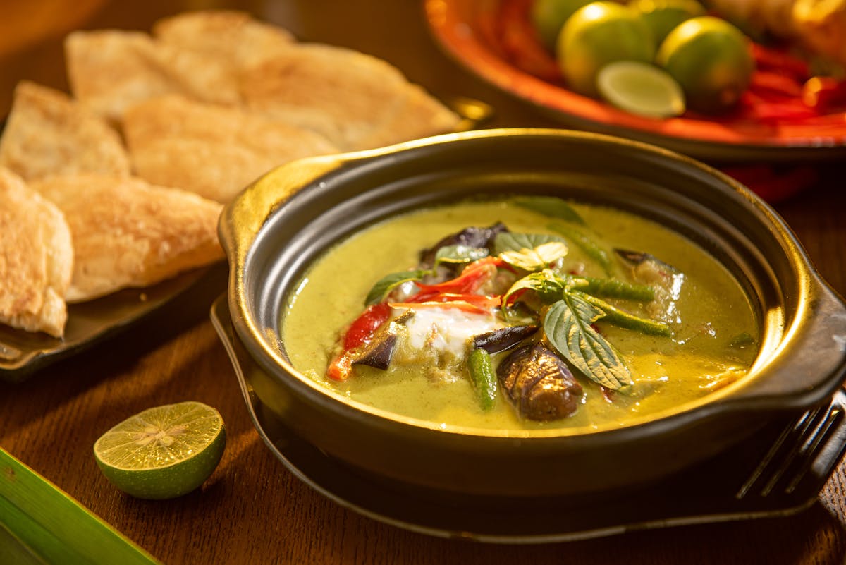 Delicious Thai Green Curry with Vegetables
