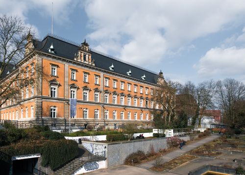 Free Historical architecture of Hamburg, Germany, showcasing a classic facade against a serene city backdrop. Stock Photo