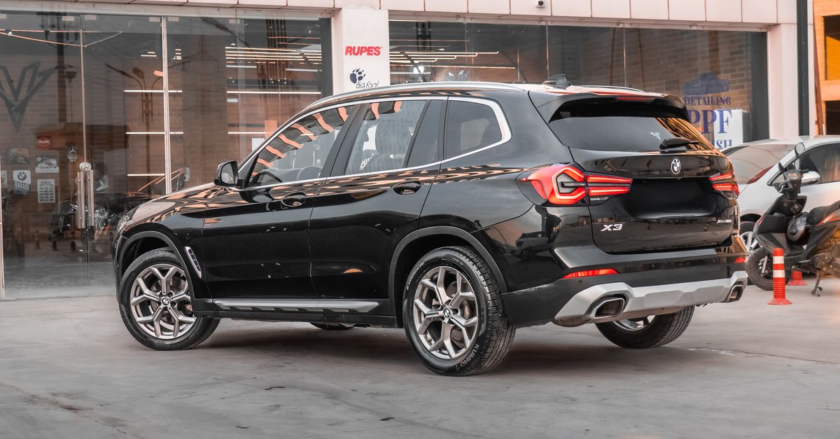 Профессиональные студийные фотографии автомобилей