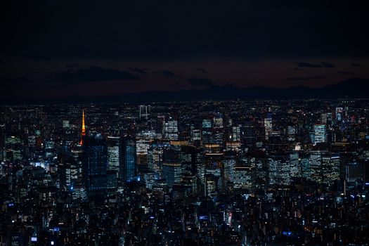 Malerische Nacht & Skyline – Anime-Stil Hintergrundbild