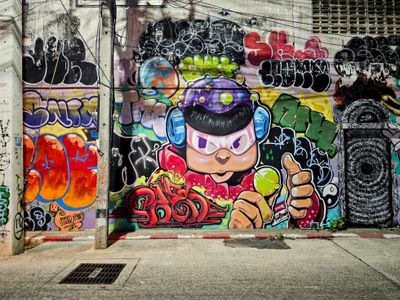 Street art lettering — photo by Jeff Garcia on Pexels