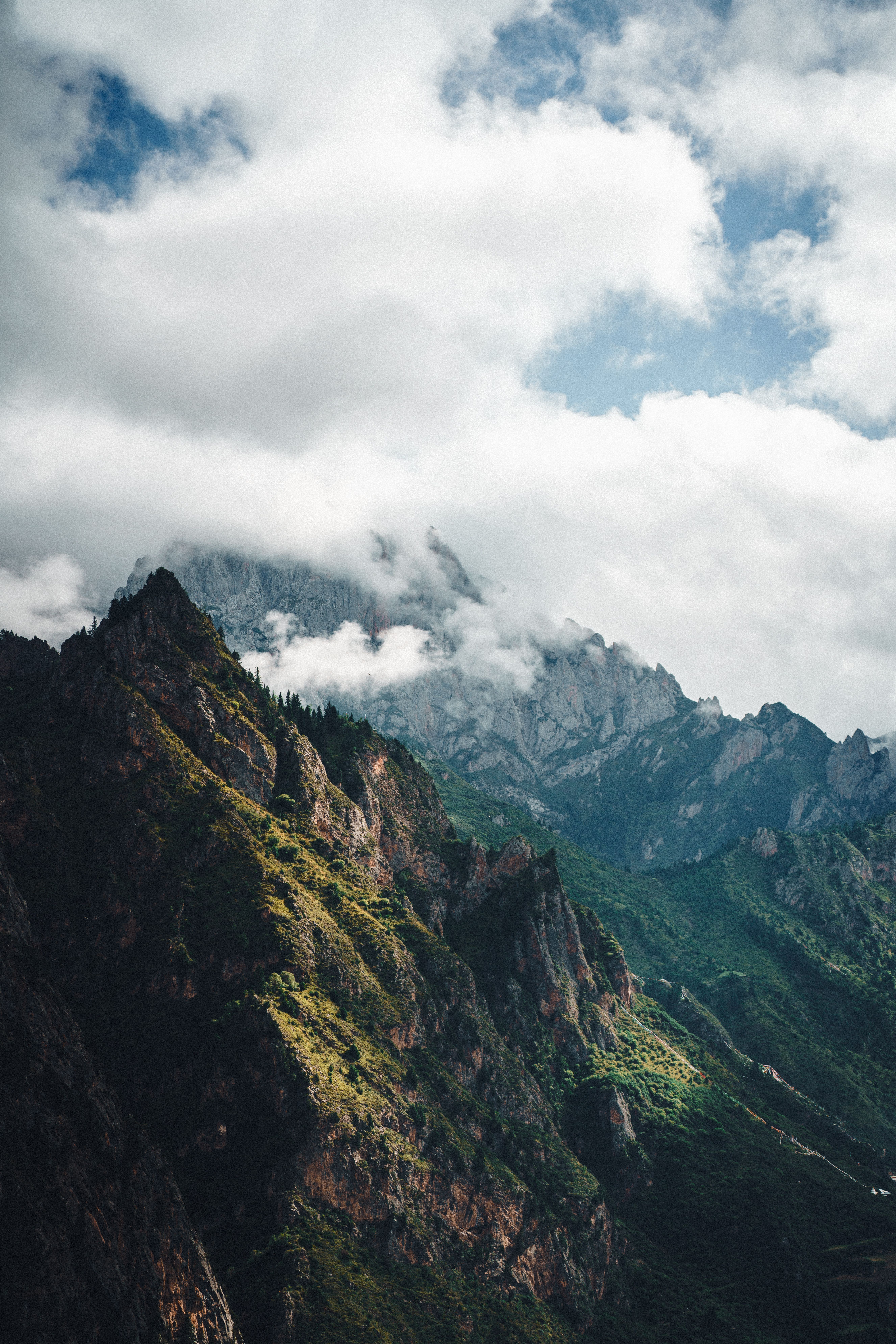 Scenic View of a Mountain · meta.free_stock.photo