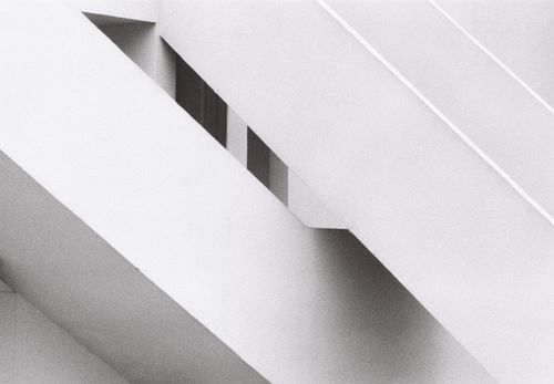 Free Abstract staircase design in black and white, showcasing minimalist architecture. Stock Photo