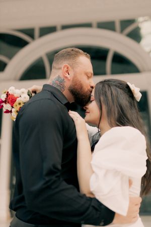 Romantic Couple Kiss Photos, Download The BEST Free Romantic Couple
