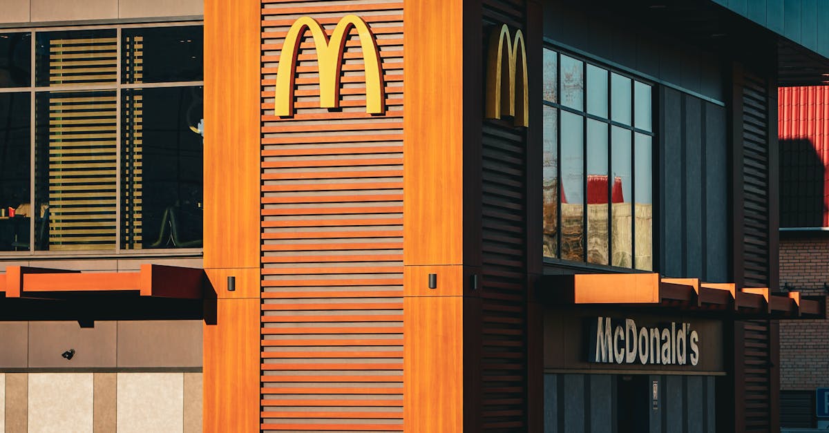 長怡國際嘉義店盛大開幕 市長熱情迎接企業投資