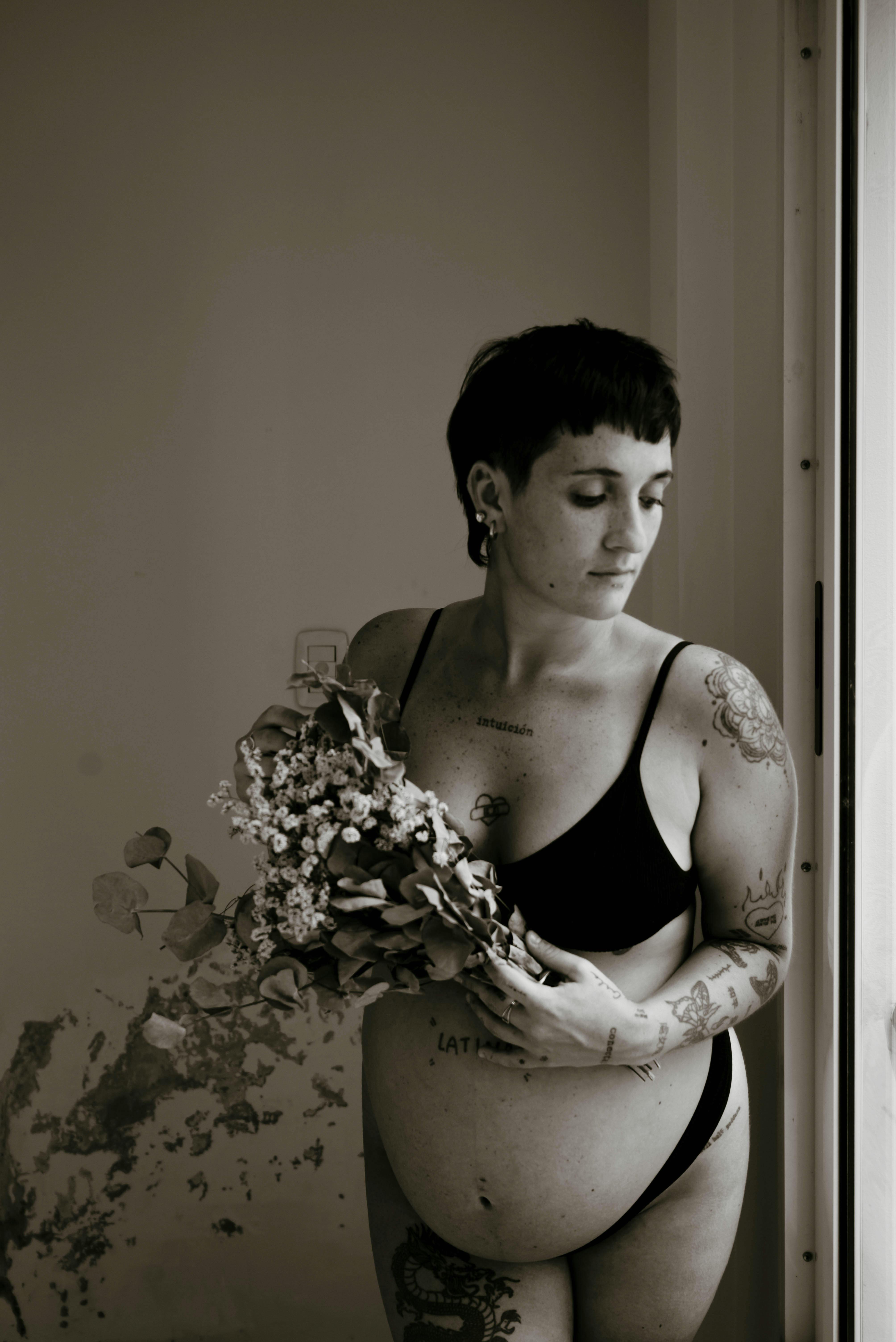 Pregnant Naked Women Photos, Download The BEST Free Pregnant Naked