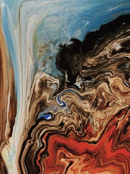 充满活力的抽象艺术作品以流畅的运动捕捉旋转的丙烯酸色彩