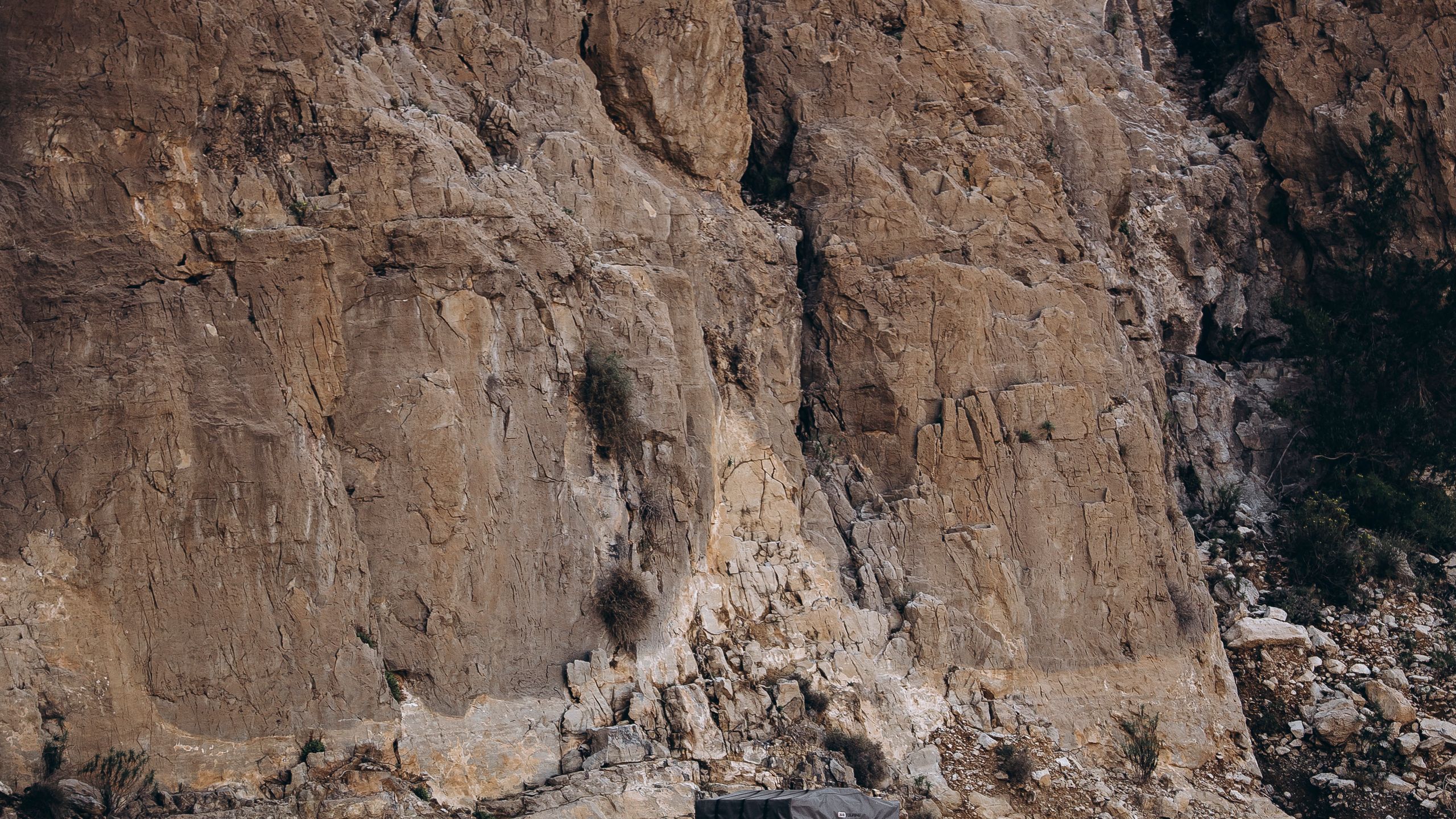 Driving in Oman Complete Guide for Tourists and Expats
