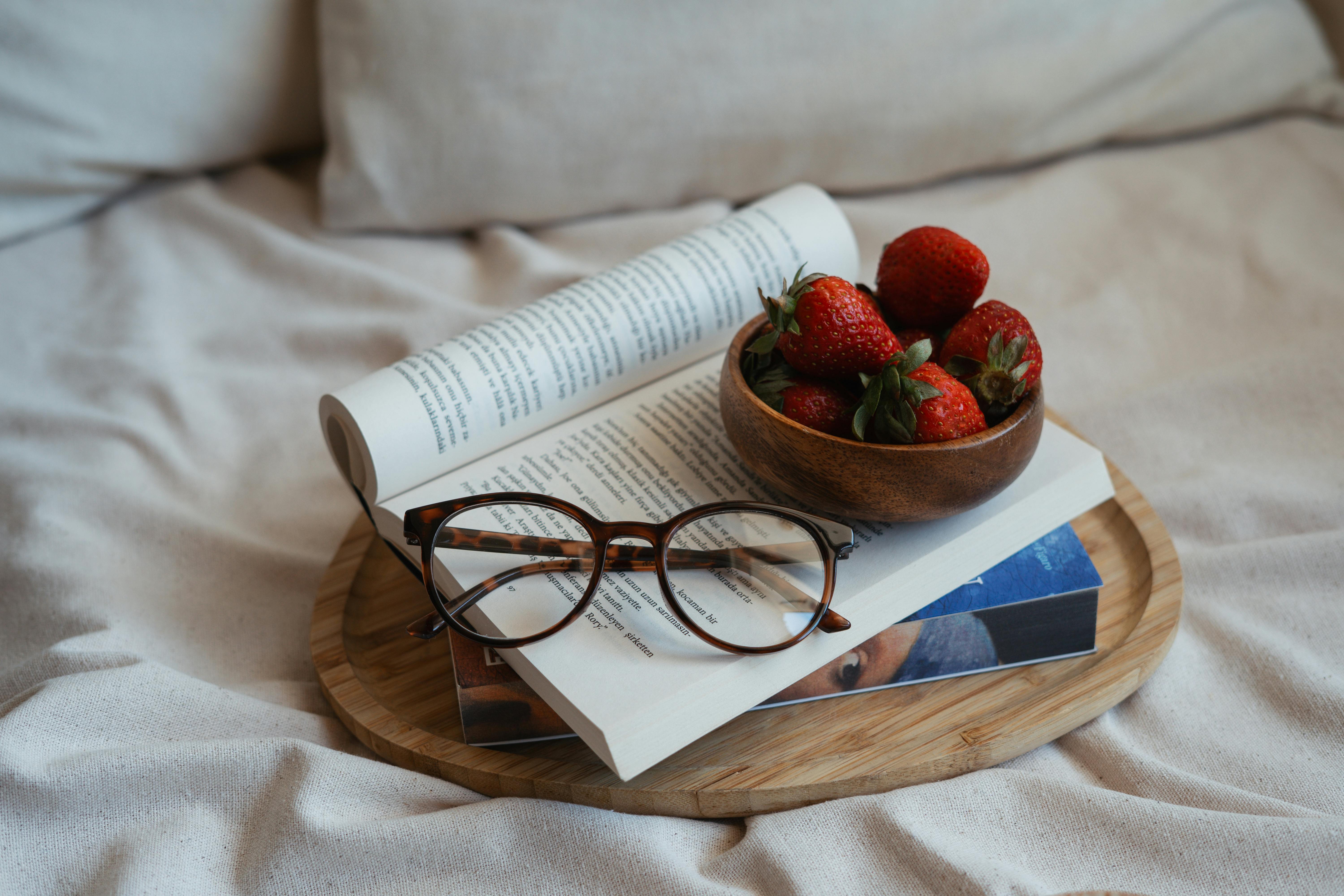 6 Books to Support Your Personal Growth This Year — Photo by hello aesthe on Pexels
