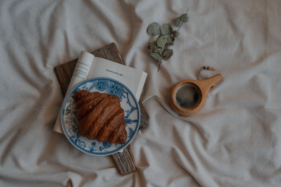 weekday routine lifestyle photo 1
