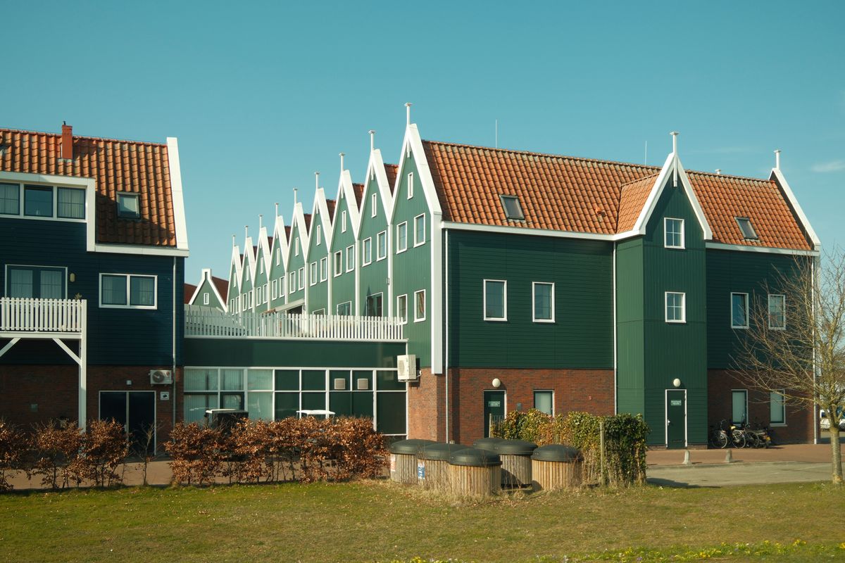 student moves in Hadleigh — Student Moves in Hadleigh — the working end of the job