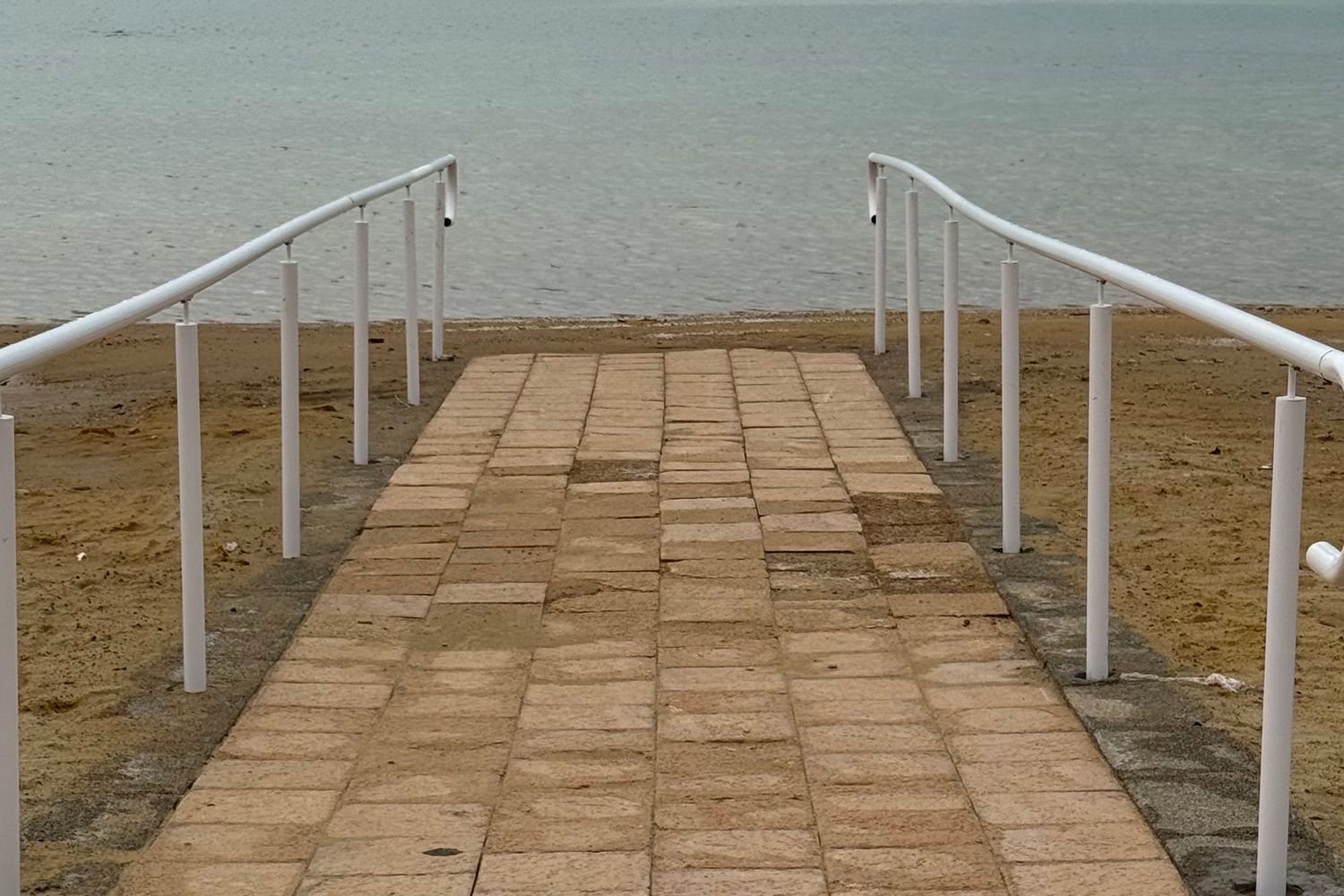 Beanch Ramp Beach Ramp Photos, Download The BEST Free Beach Ramp Stock Photos & HD ...