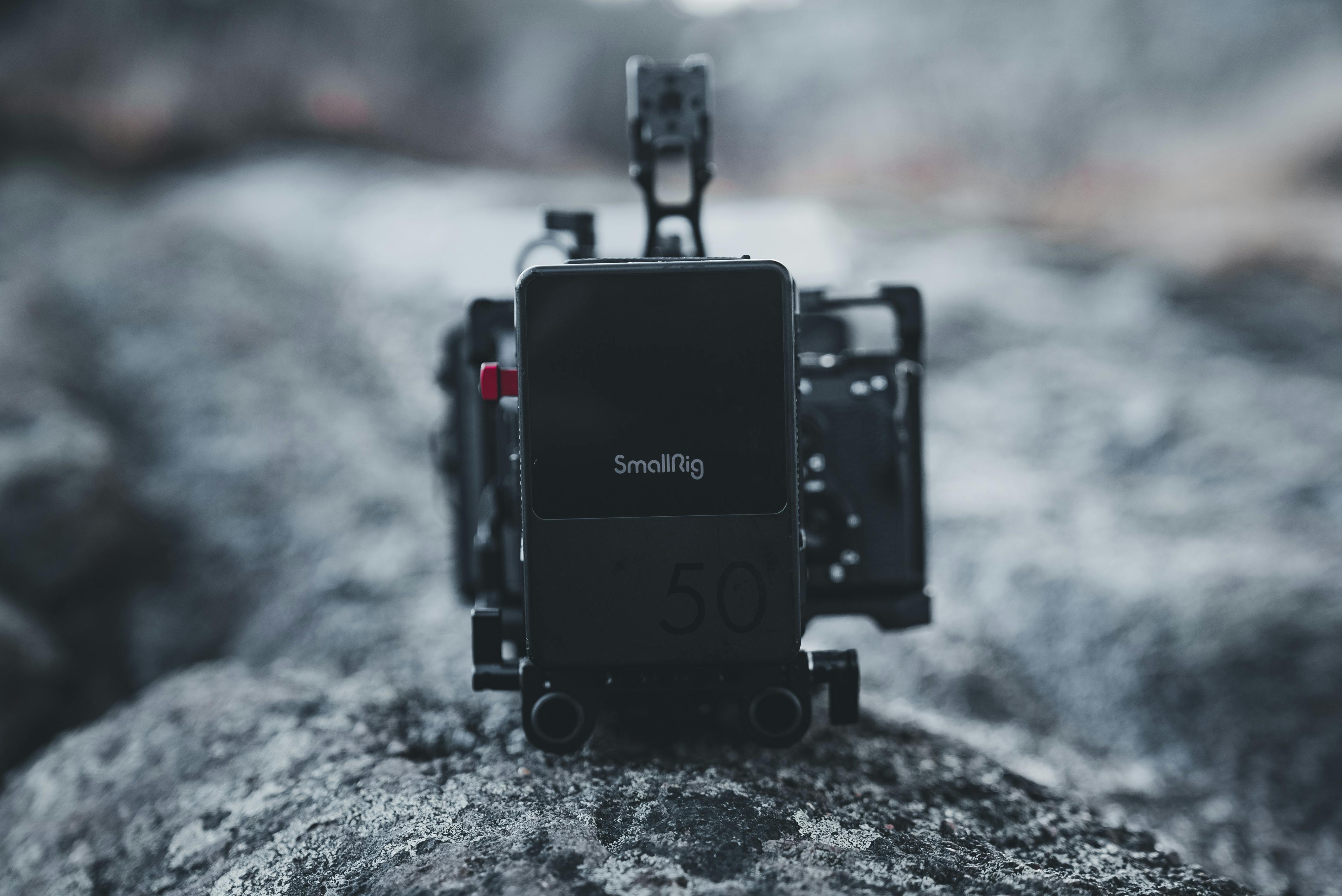 gear reviews gear review website — Photo by Erik Mclean on Pexels