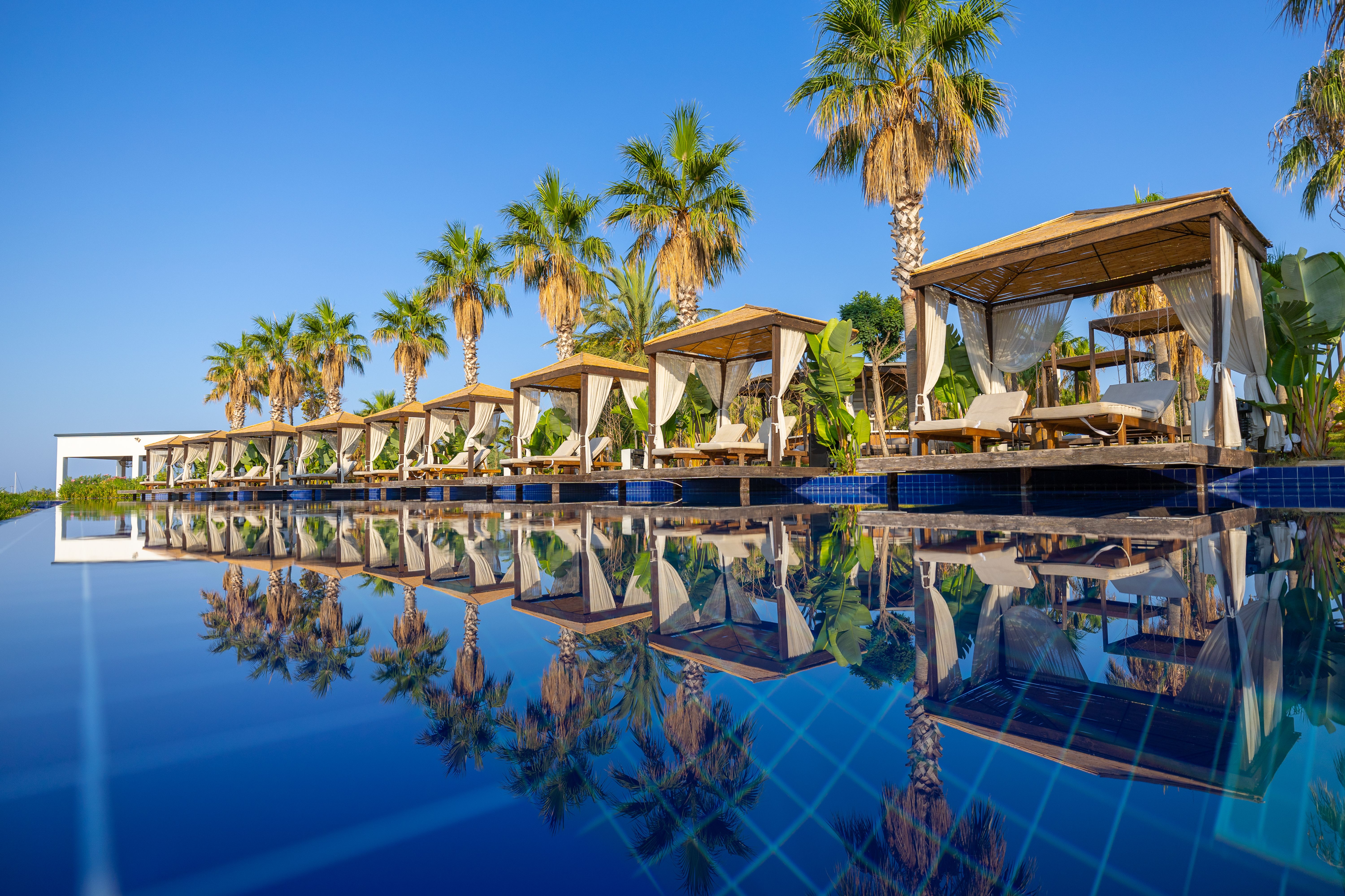 Smart pool control system and automation technology