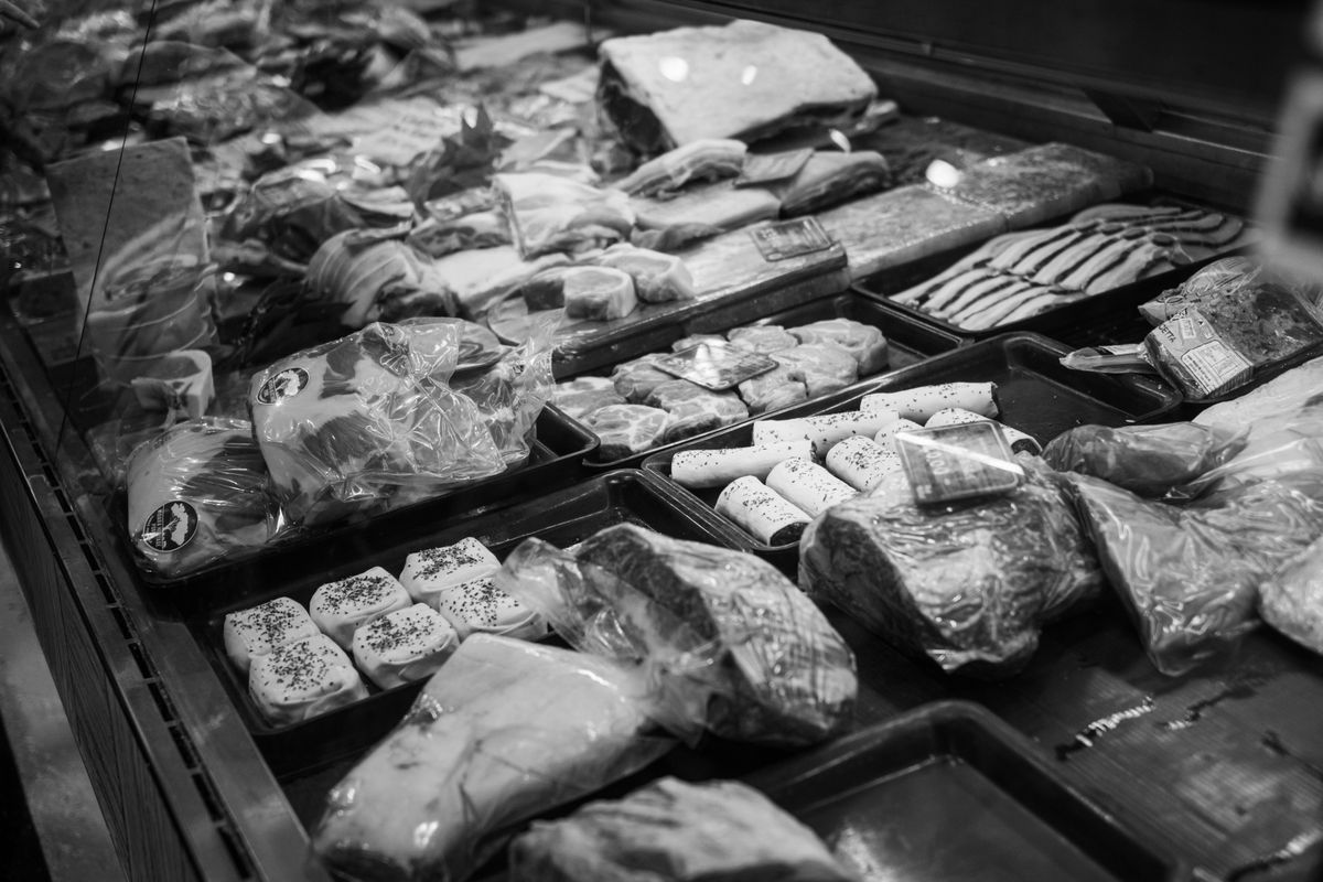 Régime carnivore : bienfaits allégués et vrais risques - Les bienfaits revendiqués du régime carnivore