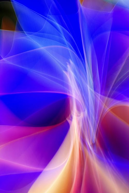 Free Colorful abstract light painting with swirling motion and vibrant hues, creating a dynamic visual experience. Stock Photo