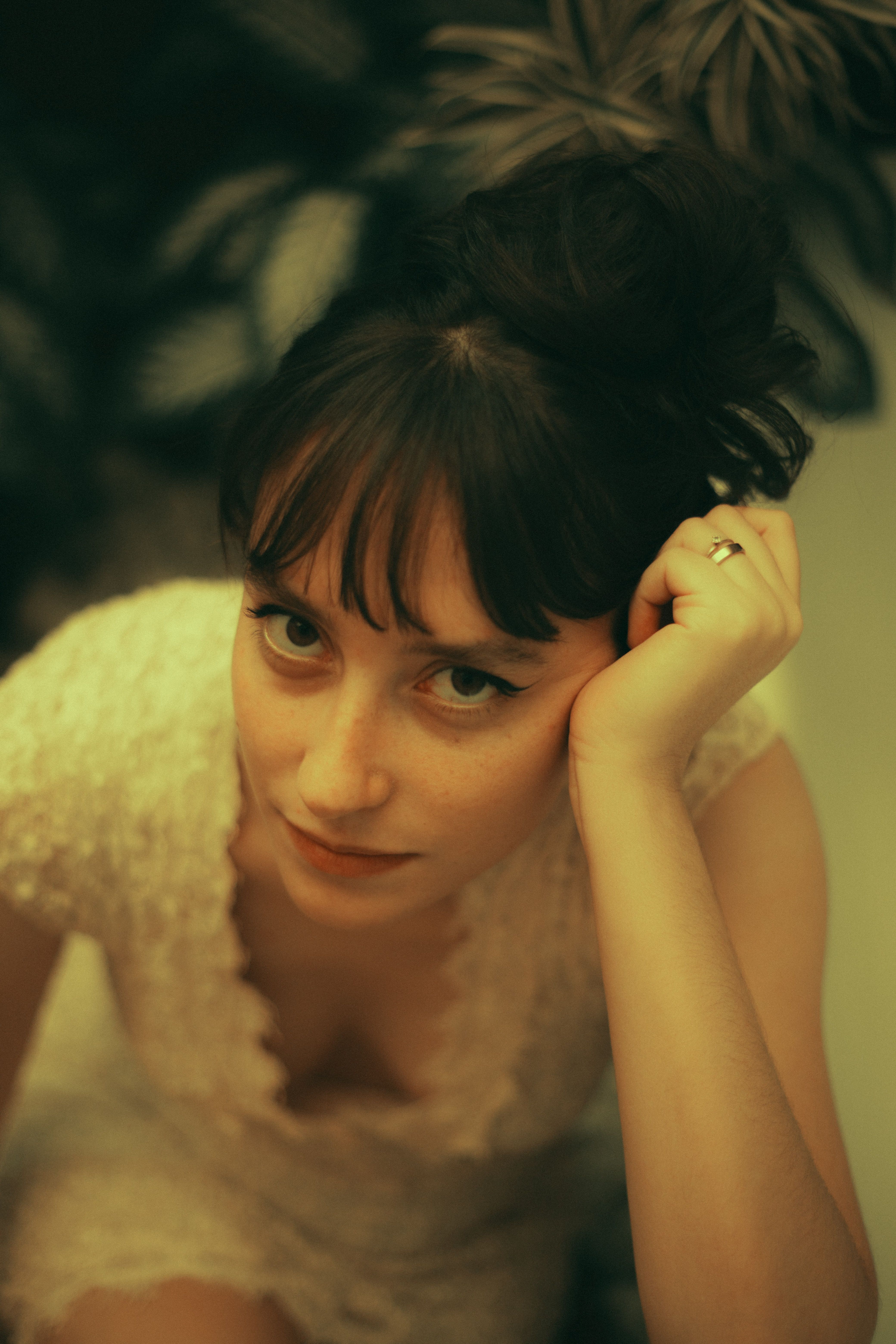 Vintage Style Portrait of a Thoughtful Woman · Free Stock Photo